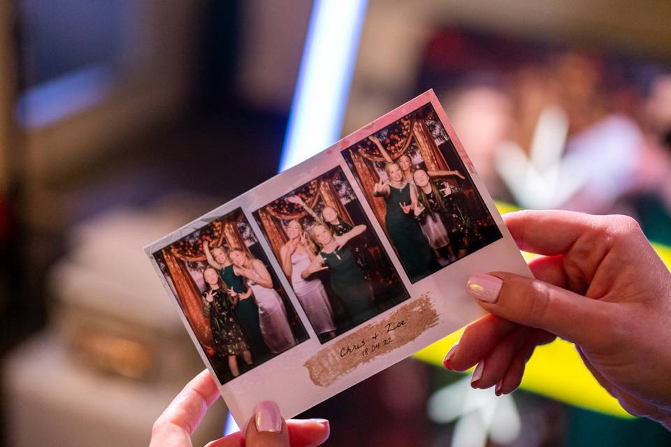 What occasions are suitable for an Instant Print Photo Booth?